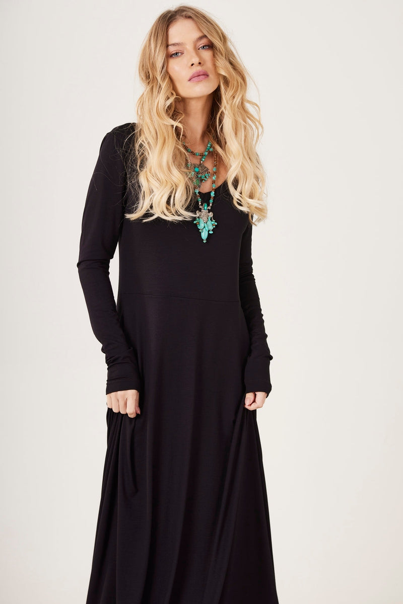 Vestido Longo Com Mangas Justas Preto Yacamim D6