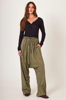 Calça Saruel Com Bolsões Verde Musgo Yacamim G1