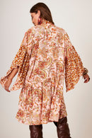 Vestido Curto Com Crochê Rosa Patchwork Estampa Cashmere Yacamim C16