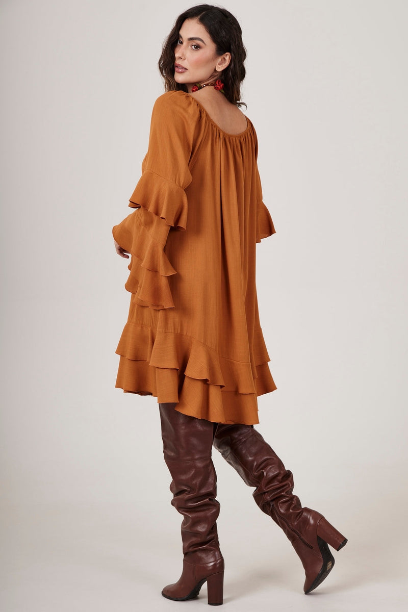 Vestido Curto Decote Ombro A Ombro Caramelo Yacamim D11