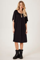 Vestido Curto Decote Ombro A Ombro Preto Yacamim D19