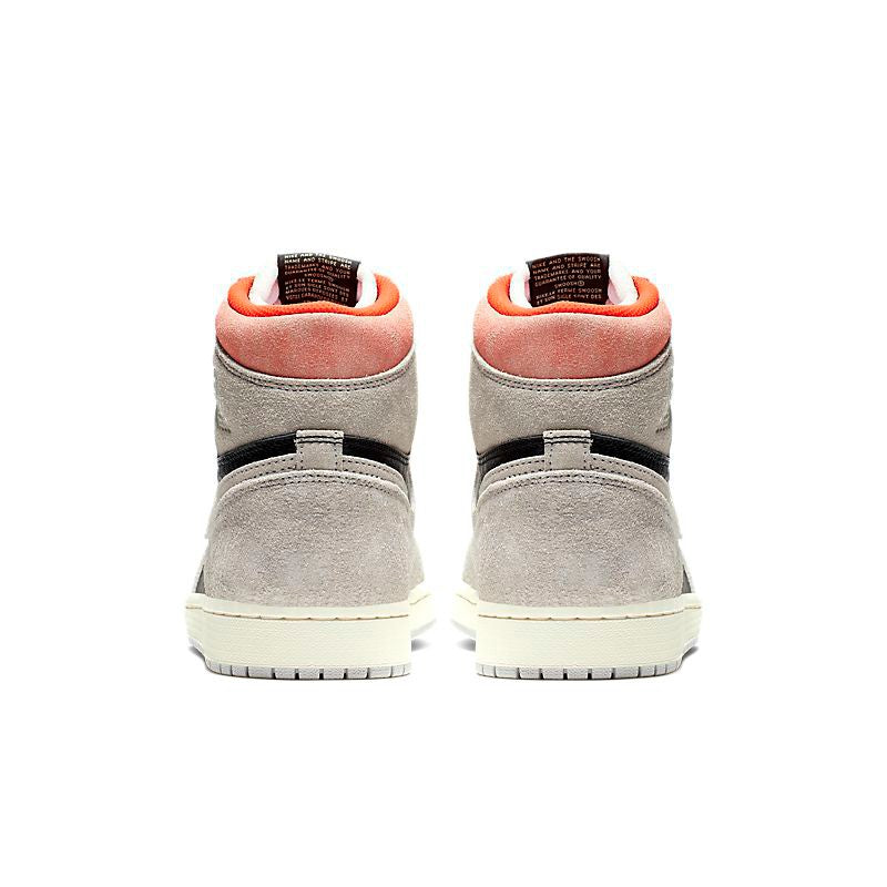 Tênis Nike Air Jordan 1 Retrô High OG Neutral Sneakers Grey - 555088-018