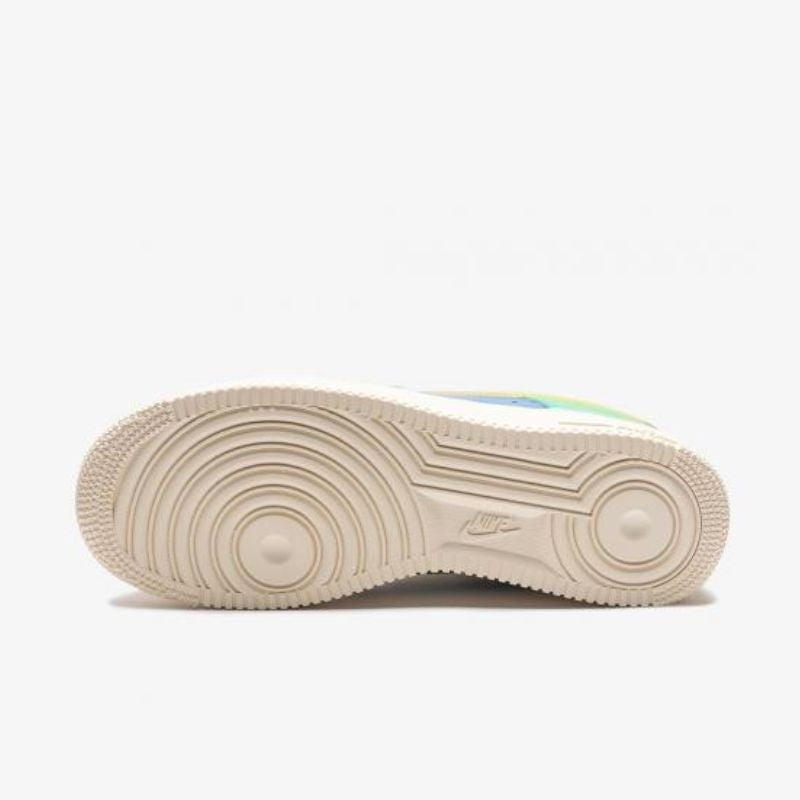 Tênis Nike Air Force 1 Low SP Undefeated Multi-Patent Community - DV5255-001